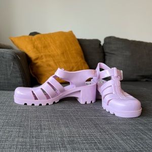 JUJU “Babe” jellies heels